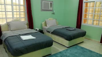Apartamento urbano | 2 quartos, cofres nos quartos, individualmente decorados