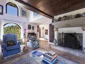 Interior - Poggio Ginepro Assisi with private pool, maximum privacy (Assisi)