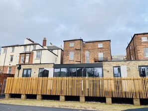 Front of property - Ranmoor Apartments at Wilkinson Lane (Sheffield)