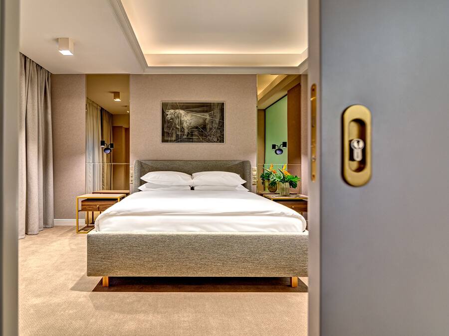 In-room safe, individually decorated, individually furnished, desk