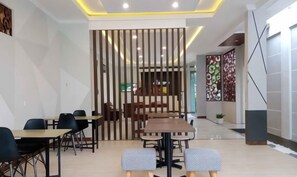 Dining - Alzara Hotel Syariah (Wonosari)