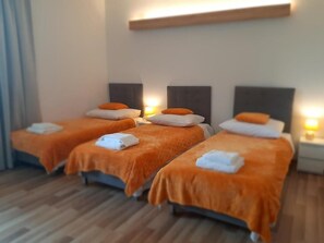 Standard Triple Room | Free WiFi, bed sheets