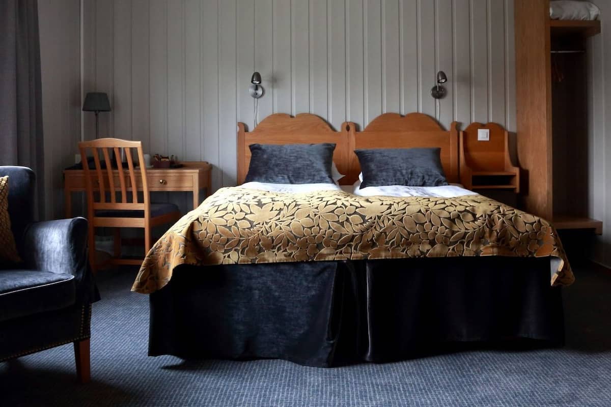 Standard Double Room | Desk, laptop workspace, blackout drapes, iron/ironing board (on request)