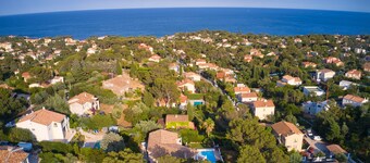 Villa with Pool small sea view / 1km from the beach