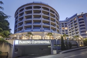 Front of property - Hotel Continental (Golden Sands)