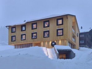 Exterior - W52 Apartments (Warth)