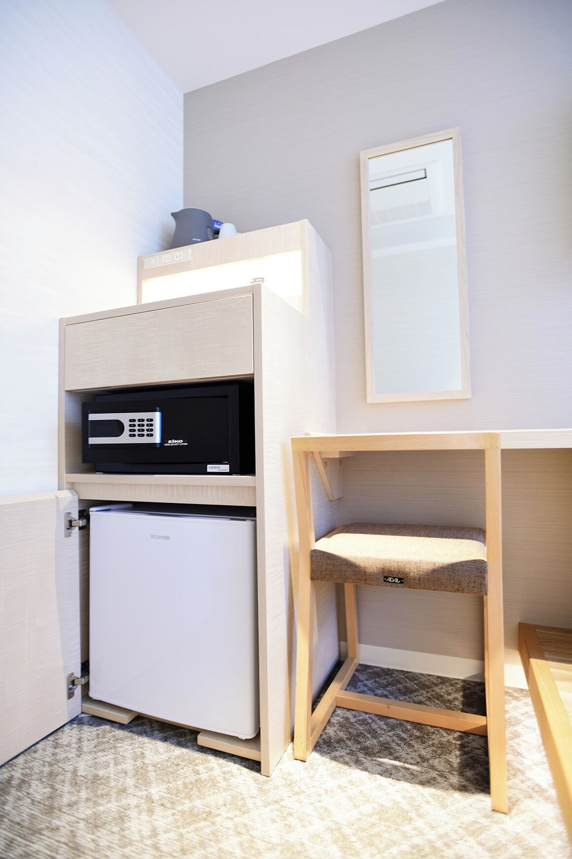 1 bedroom, down duvets, in-room safe, desk