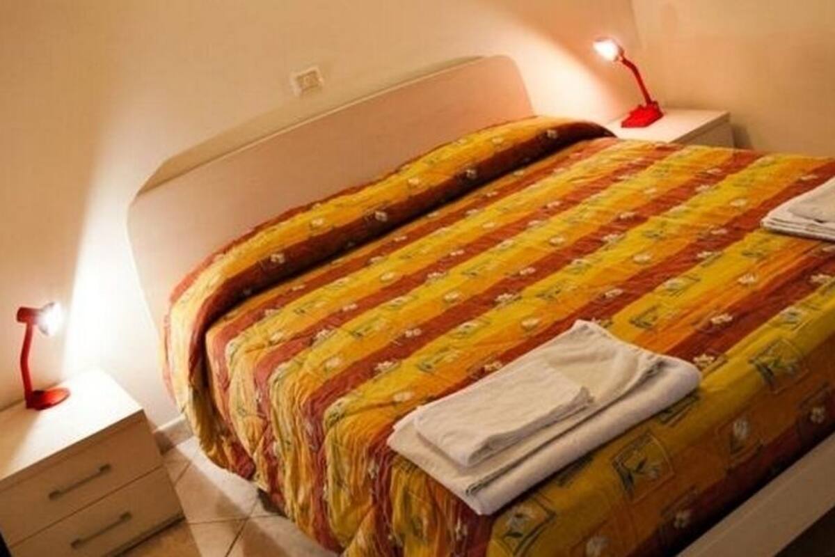 Habitación con 1 cama matrimonial o 2 individuales, con acceso para personas discapacitadas | Wifi gratis