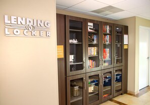 Lobby - Candlewood Suites York (York)