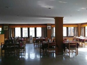 Desayuno continental todos los días (con cargo)