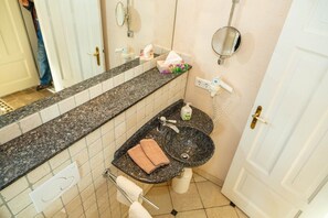 Apartment, Terrace (Dornroeschen) | Bathroom
