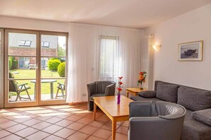 Apartment, Terrace (Süddterrasse) | Living area