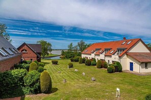 Apartment, Balcony (Seeblick) | Garden view - Residenz am Gutshaus Dewichow (Mellenthin)