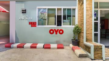 Quầy tiếp tân