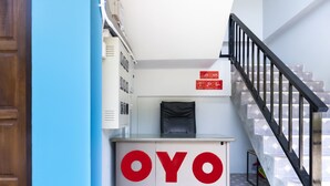 Quầy tiếp tân