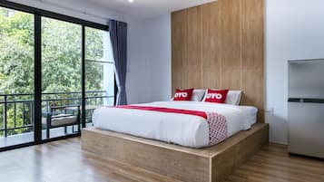 Deluxe Double Room | Desk, soundproofing, free WiFi, bed sheets