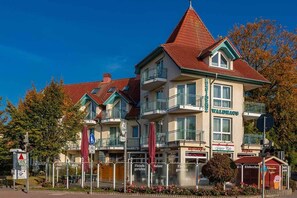 Front of property - Residenz Waldhaus (Zempin)