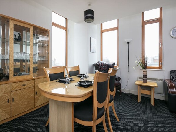 Apartment | In-room dining