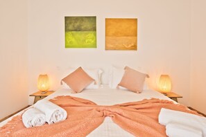 House, 1 Bedroom, Garden View | Blackout drapes, soundproofing, free WiFi, bed sheets
