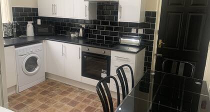 6 Bedroom Chorlton Townhouse