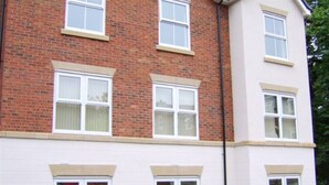 Unclassified image, 5 of 23, button - The Worsley Exclusive 2 Bed Apartment W (Manchester)
