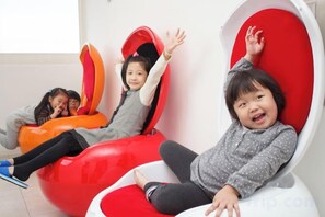 Unclassified image, 2 of 15, button - relax bnb (Yilan)