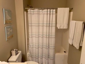 Condo (221-06 Woodlands Way (Crow Creek)) | Bathroom