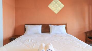 Deluxe room with AC | Desk, free WiFi, bed sheets
