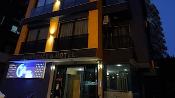 숙박 시설 정면