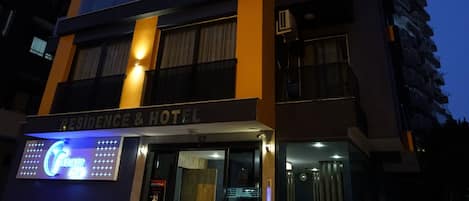 Fachada de la propiedad