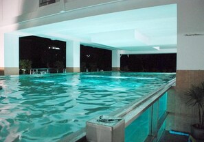 Pool - Ratchada 17 Place (Bangkok)