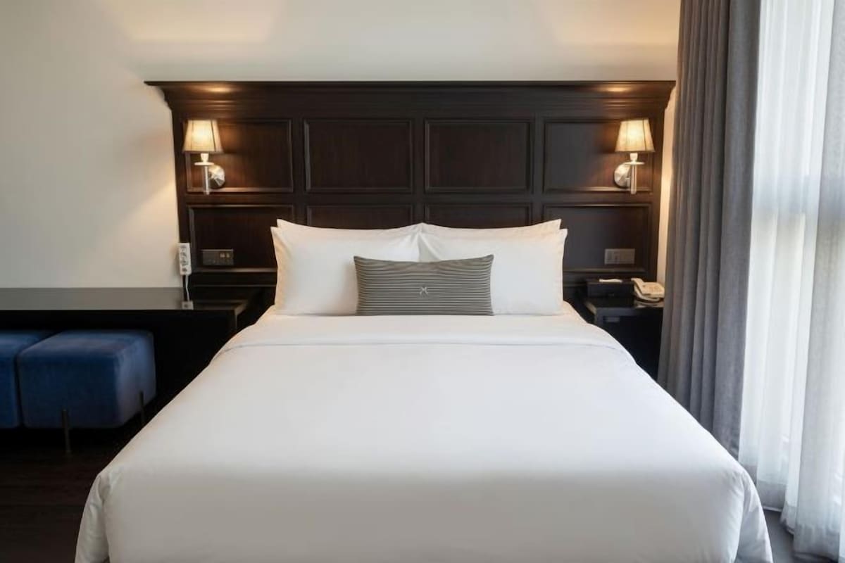 Hypo-allergenic bedding available, down comforters, blackout drapes