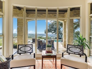 Interior - Above Lakeview I Lake Austin I Pool & Spa I Sunset Lake Views I Dock (Austin)