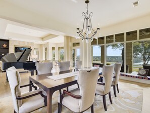 Dining - Above Lakeview I Lake Austin I Pool & Spa I Sunset Lake Views I Dock (Austin)