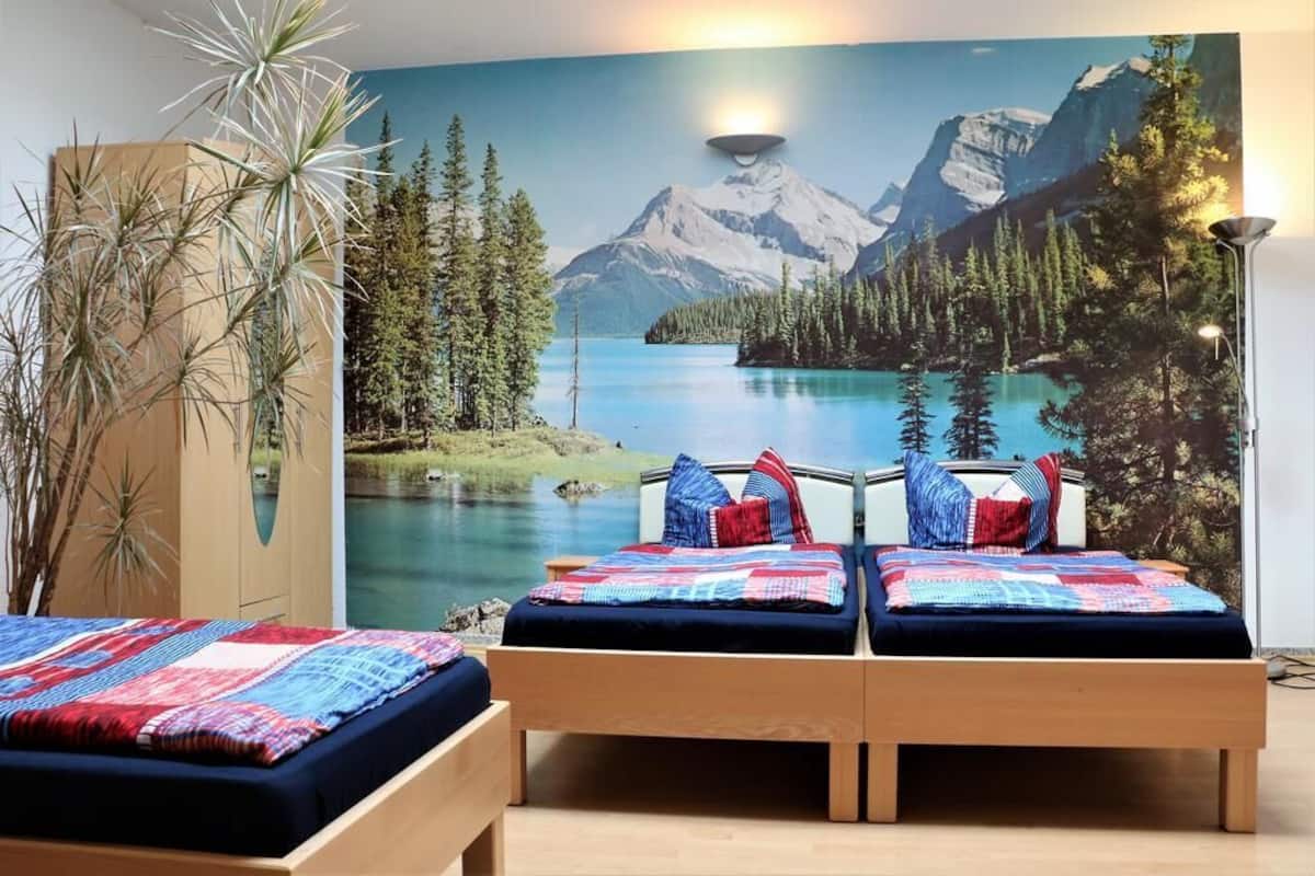 Triple Room | Individually decorated, individually furnished, free cots/infant beds