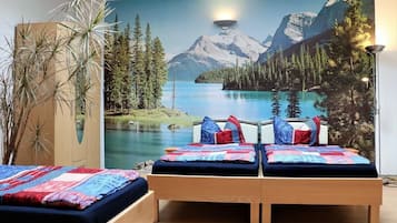 Triple Room | Individually decorated, individually furnished, free cribs/infant beds