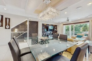 Interior - Gorgeous home with private outdoor pool, pergola, and wetbar (South Padre Island)