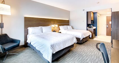 Holiday Inn Express & Suites Calgary Airport Trail NE by IHG