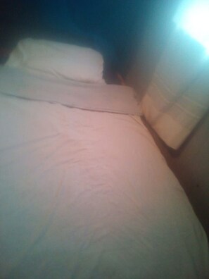 Habitació doble | Cortines opaques, wifi gratuïta i roba de llit