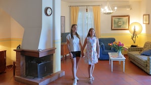 Interior - A Daisy in the Villa (Cenaia)