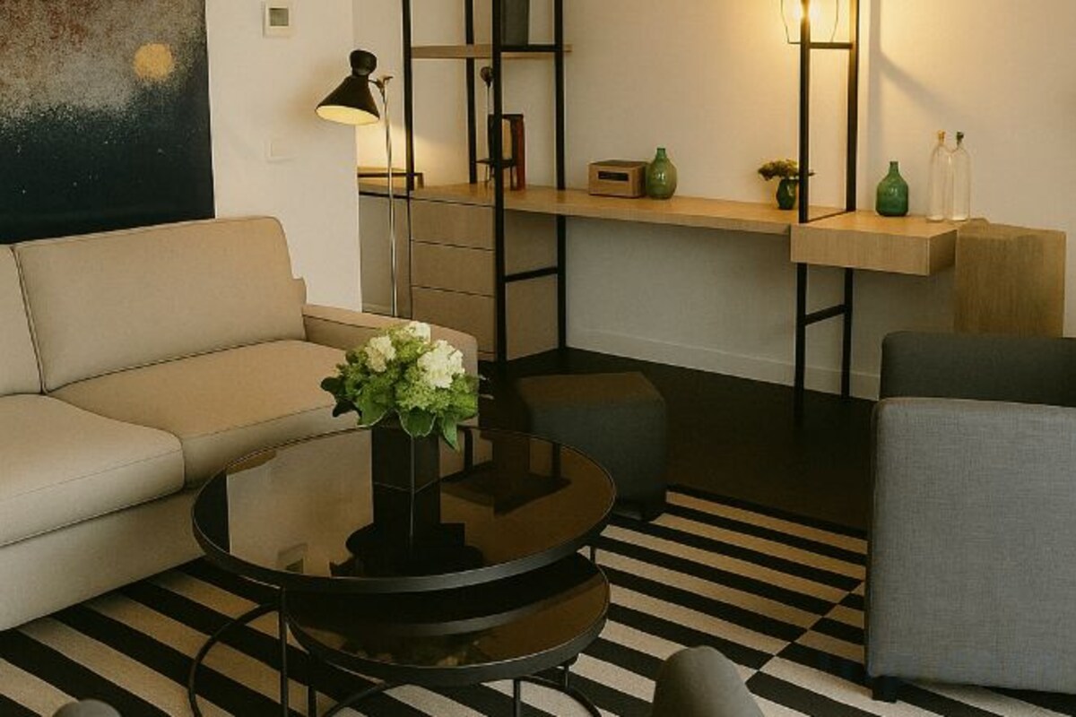 Living area | Flat-screen TV