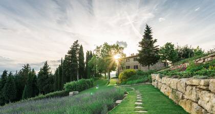 Luxury Chianti For Four