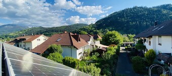 NEU! Ferienwohnung "Schwarzwaldblick 1" 100qm mit Balkon  2-6Pers.+Babybett