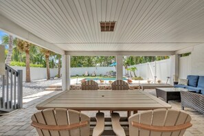 Villa, 3 Bedrooms | Outdoor dining