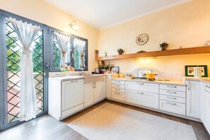 Villa, 4 Bedrooms, Patio, Garden Area | Private kitchen | Full-size fridge, microwave, oven, stovetop - Deluxe Charming Florentine VILLA in the City. PLUS (Florence)