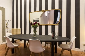 Apartment, 1 Bedroom | In-room dining - Luxury Large Loft by Dante House, Top Location (Florence)