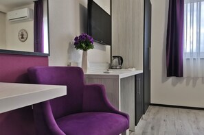 Deluxe Double or Twin Room | Desk, laptop workspace, free WiFi, bed sheets - La Pietra Medjugorje (Citluk)