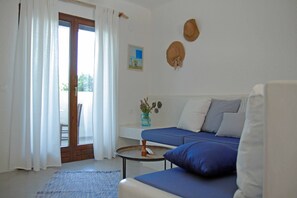 Holiday Home | Living area