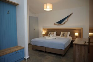 بديكورات فريدة لكل غرفة وطراز فريد لكل وحدة ومكتب وتجهيزات عازلة للصوت