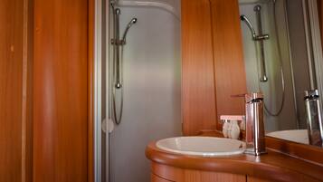 Shower, towels